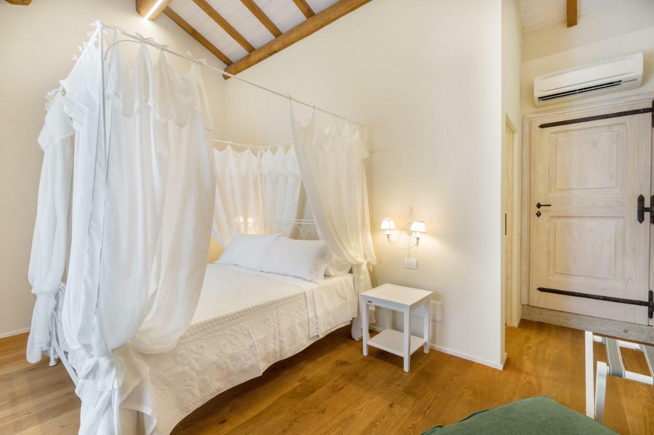 Tenuta Petra Bianca Palau Eksteriør billede